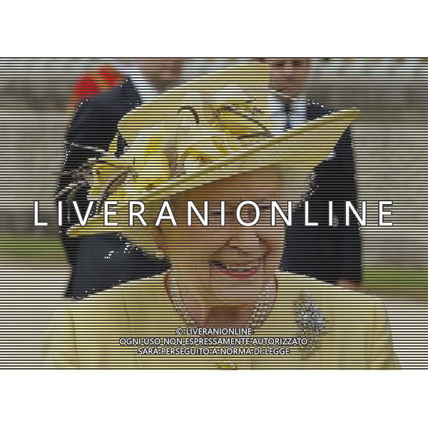 Queen Elizabeth II attends the \'Not Forgotten\' Association (NFA) Garden party, for the charity that helps ex service personnel. ©PHOTOSHOT/Agenzia Aldo Liverani sas - ITALY ONLY - EDITORIAL USE ONLY - La regina Elisabetta II d\'Inghilterra a Buckingham Palace, per partecipare all\'associazione per non dimenticare, a Londra.