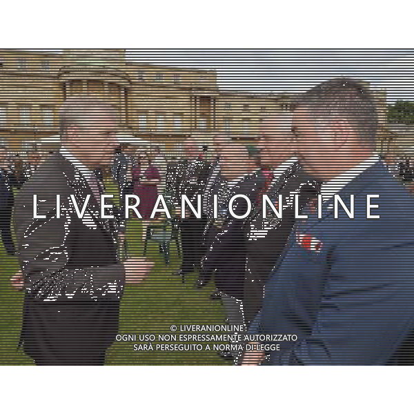 The Duke of York talks to a veterans while touring the \'Not Forgotten\' Association (NFA) Garden party, for the charity that helps ex service personnel. ©PHOTOSHOT/Agenzia Aldo Liverani sas - ITALY ONLY - EDITORIAL USE ONLY - La regina Elisabetta II d\'Inghilterra a Buckingham Palace, per partecipare all\'associazione per non dimenticare, a Londra.