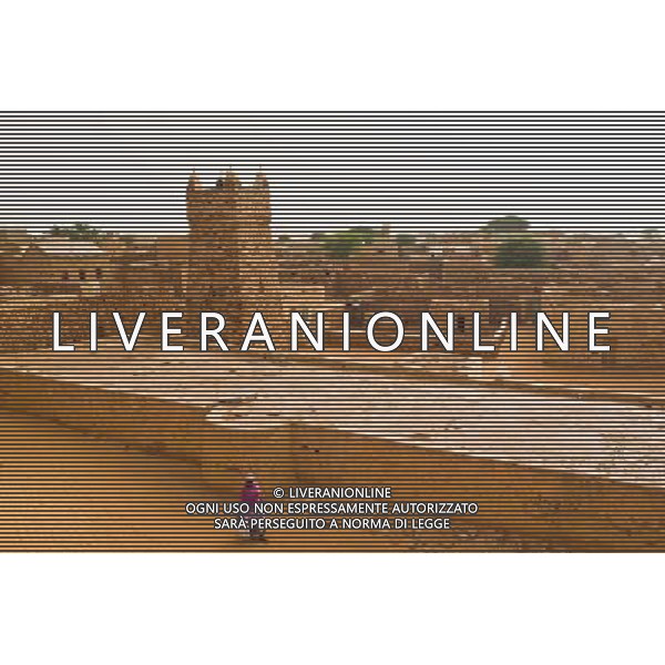 (140626) -- CHINGEUTTI, June 26, 2014 () -- Photo taken on June 23, 2014 shows the ancient city of Chinguetti, in Adrar Region, Mauritania. (/Li Jing)(lyi) ©PHOTOHOT/Agenzia Aldo Liverani sas - ITALY ONLY - EDITORIAL USE ONLY - Vedute della citta\' di Chinguetti, in Adrar Regione, Mauritania.