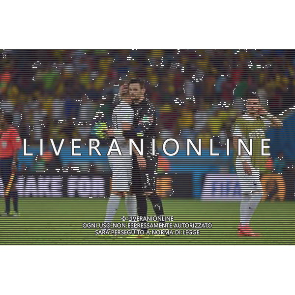 Hugo LLORIS / Karim BENZEMA - 25.06.2014 - France / Equateur - Coupe du Monde 2014 - Photo : Dave Winter / Icon Sport AG ALDOL IVERANI SAS ONLY ITALY