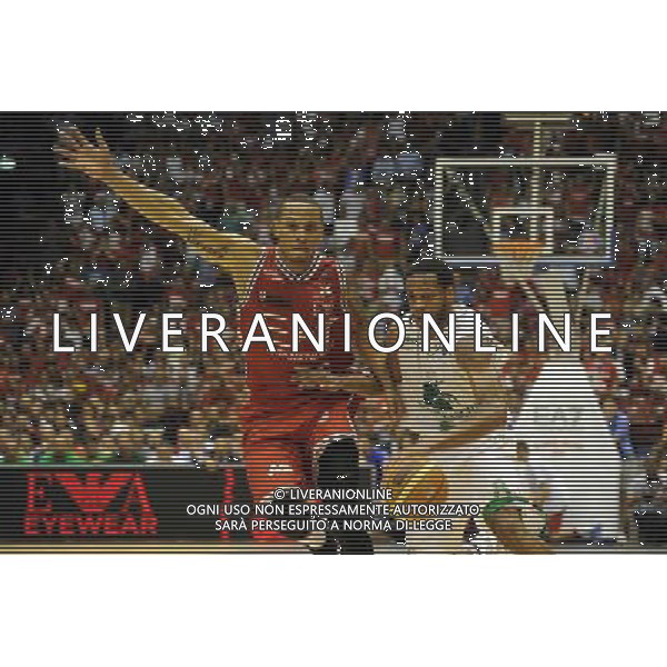 Campionato Serie A BEKO - Play Off Finale gara 7 Milano 27-06-2014 Mediolanum Forum EA7 Emporio Armani Milano - Montepaschi Siena nella foto Curtis Jerrells (Milano) a SX e Marquez Haynes (Siena) a DX foto Roberto Garavaglia - ag. Aldo Liverani