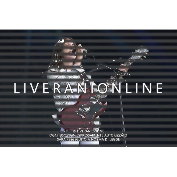 Californian sister trio Haim perform at Glastonbury Festival 2014, Worthy Farm, Pilton, Somerset, UK on Friday 27th June 2014. ©PHOTOSHOT/Agenzia Aldo Liverani sas - ITALY ONLY - EDITORIAL USE ONLY