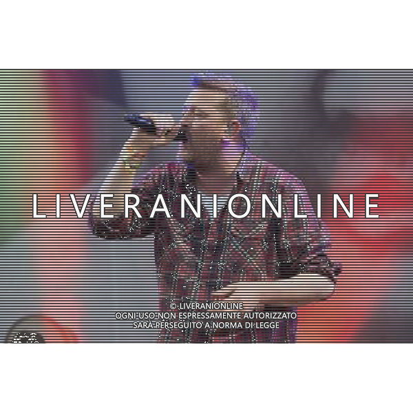 Guy Garvey of Elbow performing at Glastonbury Festival 2014, Worthy Farm, Pilton, Somerset, UK on Friday 27th June 2014. The Pyramid and Other Stages were closed and power shut whilst a lightning storm struck the festival. ©PHOTOSHOT/Agenzia Aldo Liverani sas - ITALY ONLY - EDITORIAL USE ONLY