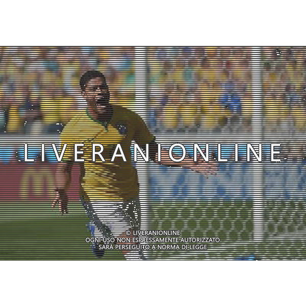 (140628) -- BELO HORIZONTE, June 28, 2014 () -- Brazil\'s Hulk reacts during a Round of 16 match between Brazil and Chile of 2014 FIFA World Cup at the Estadio Mineirao Stadium in Belo Horizonte, Brazil, on June 28, 2014.(/Liu Dawei)(rh) AG ALDO LIVERANI SAS ONLY ITALY