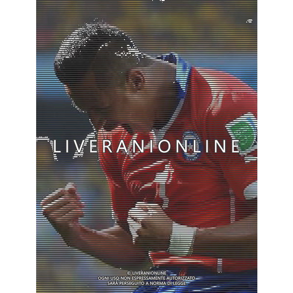 (140628) -- BELO HORIZONTE, June 28, 2014 () -- Chile\'s Alexis Sanchez celebrates the goal during a Round of 16 match between Brazil and Chile of 2014 FIFA World Cup at the Estadio Mineirao Stadium in Belo Horizonte, Brazil, on June 28, 2014.(/Liu Dawei)(rh) AG ALDO LIVERANI SAS ONLY ITALY