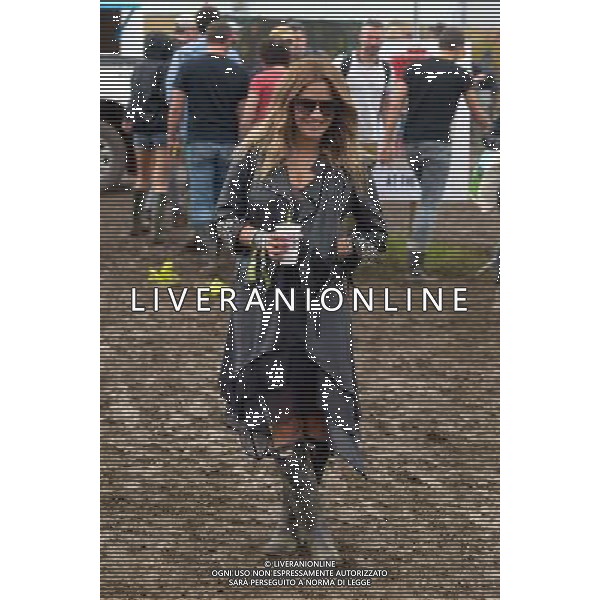 Pilton, UK, 28/06/2014 : Celebrities and fashion at Glastonbury Festival . Person Pictured: Caroline Flack. AG ALDO LIVERANI SAS ONLY ITALY