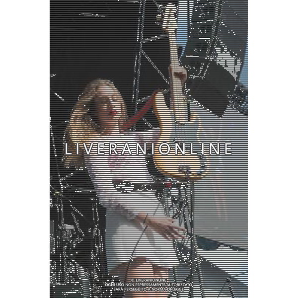 Californian sister trio Haim perform at Glastonbury Festival 2014, Worthy Farm, Pilton, Somerset, UK on Friday 27th June 2014. AG ALDO LIVERANI SAS ONLY ITALY