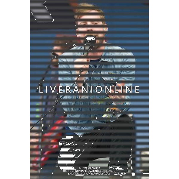 Ricky Wilson of Kaiser Chiefs performing at their secret set at Glastonbury Festival 2014, Worthy Farm, Pilton, Somerset, UK on Friday 27th June 2014. ©PHOTOSHOT/Agenzia Aldo Liverani sas - ITALY ONLY - EDITORIAL USE ONLY