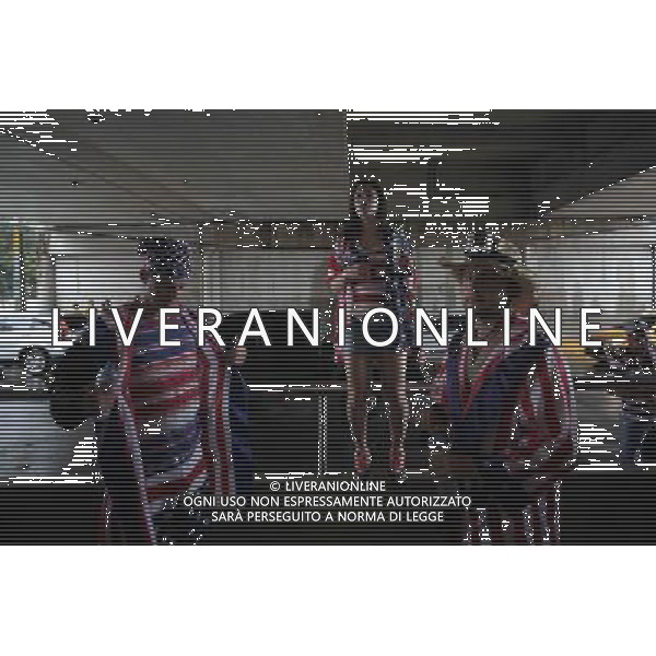 (140626) -- RECIFE, June 26, 2014 (Xinhua) -- Supporters of the U.S. wait for a train to the Arena Pernambuco Stadium where a Group G match between the U.S. and Germany of 2014 FIFA World Cup is held, in Recife, Brazil, June 26, 2014. Germany won 1-0 over the U.S. on Thursday. Germany and the U.S. enter Round of 16 from Group G. (Xinhua/Mauricio Valenzuela)(pcy) ©PHOTOSHOT/Agenzia Aldo Liverani sas - ITALY ONLY - EDITORIAL USE ONLY - Stati Uniti vs Germania partita del Gruppo G Coppa del mondo FIFA 2014 26 giugno 2014. Germania ha vinto 1-0