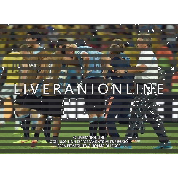 (140628) -- RIO DE JANEIRO, June 28, 2014 () -- Uruguay\'s players react after a Round of 16 match between Colombia and Uruguay of 2014 FIFA World Cup at the Estadio do Maracana Stadium in Rio de Janeiro, Brazil, on June 28, 2014. Colombia won 2-0 over Uruguay on Saturday. (/Wang Yuguo)(rh) AG ALDO LIVERANI SAS ONLY ITALY