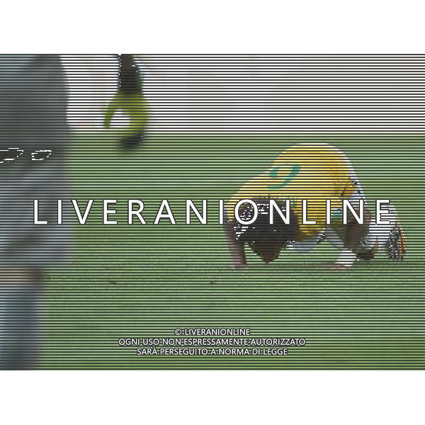 (140628) -- BELO HORIZONTE, June 28, 2014 () -- Brazil\'s Marcelo celebrates a penalty goal during the penalty shoot-out of a Round of 16 match between Brazil and Chile of 2014 FIFA World Cup at the Estadio Mineirao Stadium in Belo Horizonte, Brazil, on June 28, 2014. Brazil won 4-3 (3-2 in penalties) over Chile and qualified for Quarter-finals on Saturday. (/Liu Dawei)(rh) AG ALDO LIVERANI SAS ONLY ITALY