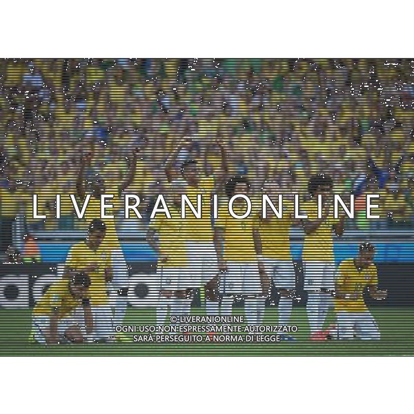 (140628) -- BELO HORIZONTE, June 28, 2014 () -- Brazil\'s players react during the penalty shoot-out of a Round of 16 match between Brazil and Chile of 2014 FIFA World Cup at the Estadio Mineirao Stadium in Belo Horizonte, Brazil, on June 28, 2014. Brazil won 4-3 (3-2 in penalties) over Chile and qualified for Quarter-finals on Saturday.(/Liu Dawei)(rh) AG ALDO LIVERANI SAS ONLY ITALY