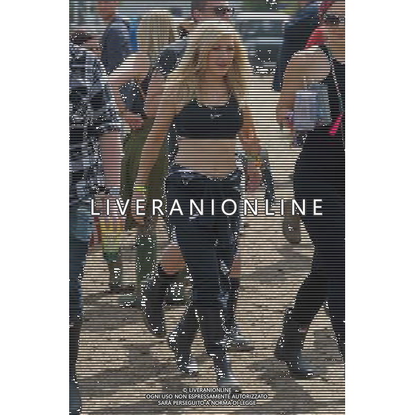 Pilton, UK, 29/06/2014 : Celebrities and fashion in the backstage area at Glastonbury Festival . Person Pictured: Ellie Goulding. AG ALDO LIVERANI SAS ONLY ITALY