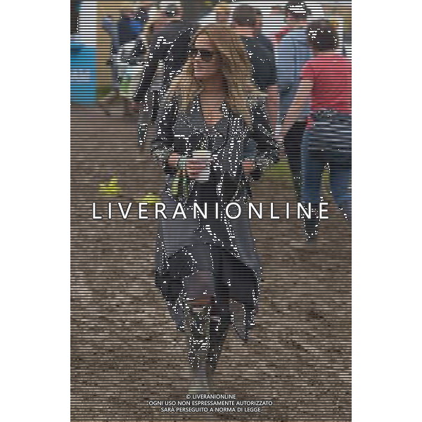 Pilton, UK, 28/06/2014 : Celebrities and fashion at Glastonbury Festival . Person Pictured: Caroline Flack. AG ALDO LIVERANI SAS ONLY ITALY