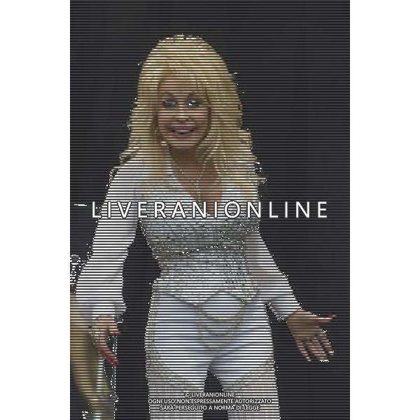 Pilton, UK, 29/06/2014 : Performances at Glastonbury Festival . Dolly Parton plays. Person Pictured: Dolly Rebecca Parton. AG ALDO LIVERANI SAS ONLY ITALY