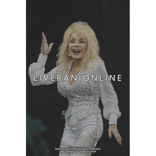 Pilton, UK, 29/06/2014 : Performances at Glastonbury Festival . Dolly Parton plays. Person Pictured: Dolly Rebecca Parton. AG ALDO LIVERANI SAS ONLY ITALY