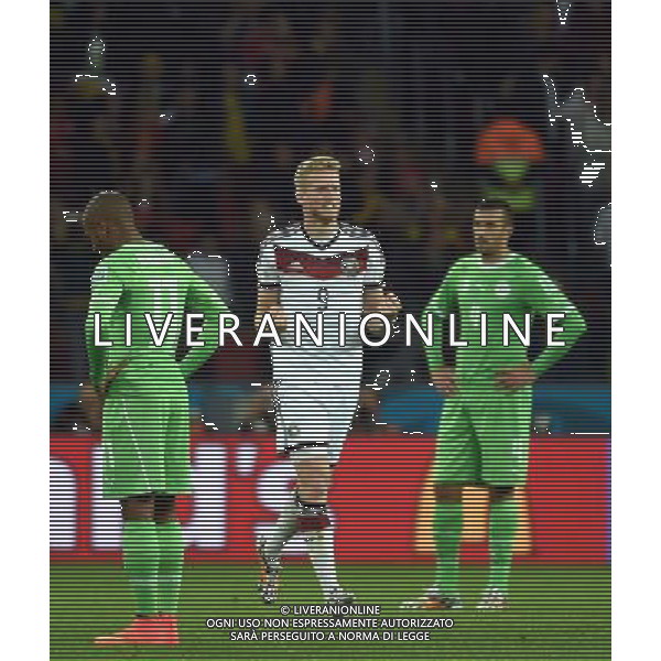 (140630) -- PORTO ALEGRE, June 30, 2014 () -- Germany\'s Andre Schurrle (C) celebrates a goal during the extra time of a Round of 16 match between Germany and Algeria of 2014 FIFA World Cup at the Estadio Beira-Rio Stadium in Porto Alegre, Brazil, on June 30, 2014. (/Li Ga)(pcy) ©photoshot/Agenzia Aldo Liverani sas - ITALY ONLY - EDITORIAL USE ONLY - Germania Vs Algeria Coppa del Mondo FIFA World Cup presso l\'Estadio Stadio Beira-Rio di Porto Alegre, in Brasile, il 30 giugno 2014