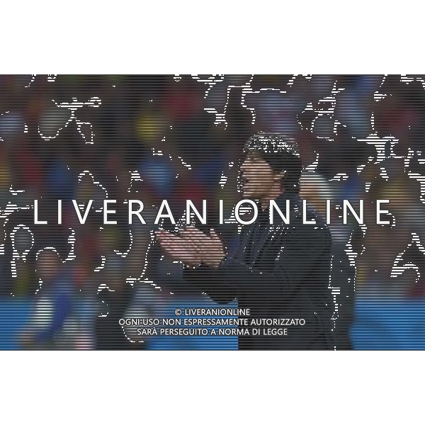 (140630) -- PORTO ALEGRE, June 30, 2014 () -- Germany\'s coach Joachim Loew gives instructions during a Round of 16 match between Germany and Algeria of 2014 FIFA World Cup at the Estadio Beira-Rio Stadium in Porto Alegre, Brazil, on June 30, 2014. (/Li Ga)(pcy) ©photoshot/Agenzia Aldo Liverani sas - ITALY ONLY - EDITORIAL USE ONLY - Germania Vs Algeria Coppa del Mondo FIFA World Cup presso l\'Estadio Stadio Beira-Rio di Porto Alegre, in Brasile, il 30 giugno 2014