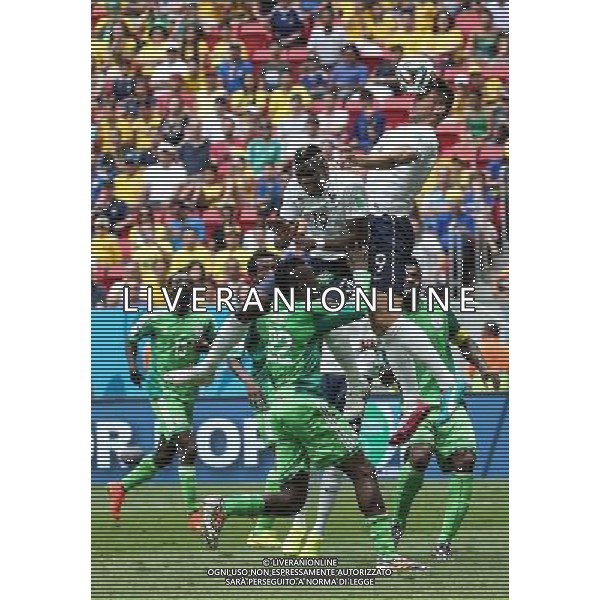 (140630) -- BRASILIA, June 30, 2014 () -- France\'s Olivier Giroud (R, top) competes for a header during a Round of 16 match between France and Nigeria of 2014 FIFA World Cup at the Estadio Nacional Stadium in Brasilia, Brazil, on June 30, 2014. (/Li Ming)(xzj) ©photoshot/Agenzia Aldo Liverani sas - ITALY ONLY - EDITORIAL USE ONLY - Francia v Nigeria Coppa del Mondo FIFA 2014 Nacional stadio Estadio in Brasilia, Brasile, 30 giugno 2014