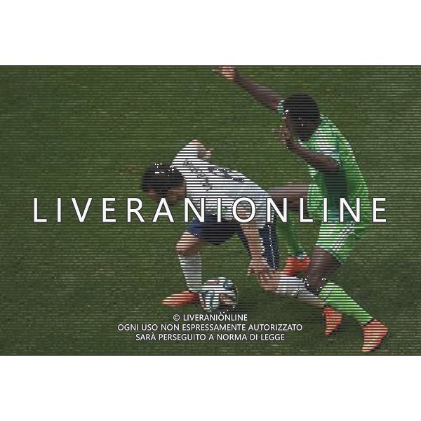 (140630) -- BRASILIA, June 30, 2014 () -- France\'s Mathieu Valbuena vies with Nigeria\'s Juwon Oshaniwa during a Round of 16 match between France and Nigeria of 2014 FIFA World Cup at the Estadio Nacional Stadium in Brasilia, Brazil, on June 30, 2014. (/Liu Dawei)(rh) ©photoshot/Agenzia Aldo Liverani sas - ITALY ONLY - EDITORIAL USE ONLY - Francia v Nigeria Coppa del Mondo FIFA 2014 Nacional stadio Estadio in Brasilia, Brasile, 30 giugno 2014
