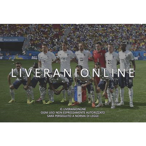 (140630) -- BRASILIA, June 30, 2014 () -- France\'s players pose for a group photo during a Round of 16 match between France and Nigeria of 2014 FIFA World Cup at the Estadio Nacional Stadium in Brasilia, Brazil, on June 30, 2014. (/Qi Heng)(rh) ©photoshot/Agenzia Aldo Liverani sas - ITALY ONLY - EDITORIAL USE ONLY - Francia v Nigeria Coppa del Mondo FIFA 2014 Nacional stadio Estadio in Brasilia, Brasile, 30 giugno 2014 - formazione francia