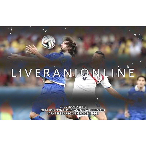 (140629) -- RECIFE, June 29, 2014 () -- Costa Rica\'s Giorgios Samaras (L) vies with Greece\'s Oscar Duarte during a Round of 16 match between Costa Rica and Greece of 2014 FIFA World Cup at the Arena Pernambuco Stadium in Recife, Brazil, on June 29, 2014.(/Yang Lei)(xzj) ©photoshot/Agenzia Aldo Liverani sas - ITALY ONLY - EDITORIAL USE ONLY - Costa Rica Vs Grecia Coppa del mondo FIFA 2014 allo stadio Arena Pernambuco di Recife, in Brasile, il 29 giugno 2014