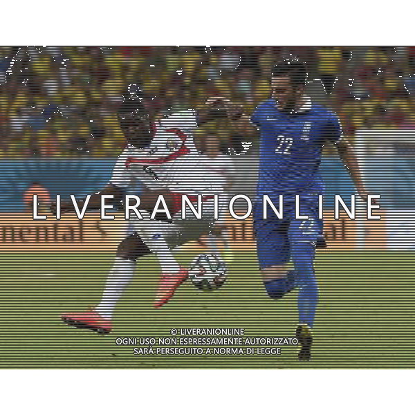 (140629) -- RECIFE, June 29, 2014 () -- Costa Rica\'s Joel Campbell (L) vies with Greece\'s Andreas Samaris during a Round of 16 match between Costa Rica and Greece of 2014 FIFA World Cup at the Arena Pernambuco Stadium in Recife, Brazil, on June 29, 2014.(/Lui Siu Wai)(pcy) ©photoshot/Agenzia Aldo Liverani sas - ITALY ONLY - EDITORIAL USE ONLY - Costa Rica Vs Grecia Coppa del mondo FIFA 2014 allo stadio Arena Pernambuco di Recife, in Brasile, il 29 giugno 2014