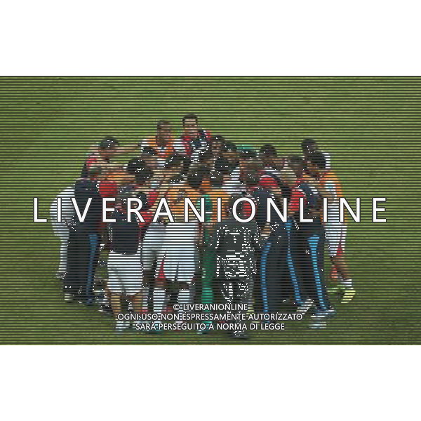 (140629) -- RECIFE, June 29, 2014 () -- Costa Rica\'s players cheer up before the extra time of a Round of 16 match between Costa Rica and Greece of 2014 FIFA World Cup at the Arena Pernambuco Stadium in Recife, Brazil, on June 29, 2014.(/Cao Can)(rh) ©photoshot/Agenzia Aldo Liverani sas - ITALY ONLY - EDITORIAL USE ONLY - Costa Rica Vs Grecia Coppa del mondo FIFA 2014 allo stadio Arena Pernambuco di Recife, in Brasile, il 29 giugno 2014