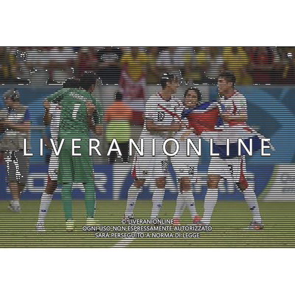 (140629) -- RECIFE, June 29, 2014 () -- Costa Rica\'s players celebrates with their national flag after winning a Round of 16 match between Costa Rica and Greece of 2014 FIFA World Cup at the Arena Pernambuco Stadium in Recife, Brazil, on June 29, 2014. Costa Rica won 6-4 (5-3 in penalties) over Greece and qualified for quarter-finals on Sunday. (/Yang Lei)(xzj) ©photoshot/Agenzia Aldo Liverani sas - ITALY ONLY - EDITORIAL USE ONLY - Costa Rica Vs Grecia Coppa del mondo FIFA 2014 allo stadio Arena Pernambuco di Recife, in Brasile, il 29 giugno 2014