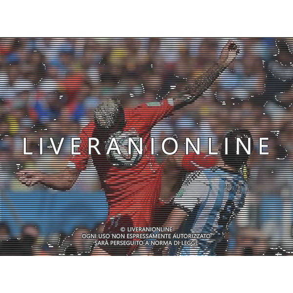 FIFA World Cup Brasile 2014 Ottavi di Finale San Paolo - 01.07.2014 Argentina-Svizzera Nella Foto:behrami higuain /Ph.Vitez-Ag. Aldo Liverani