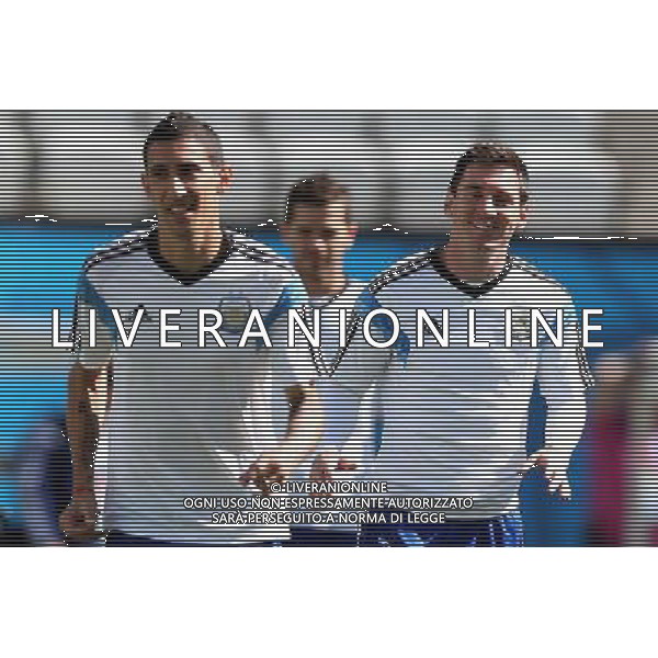 (140630) -- SAO PAULO, June 30, 2014 () -- Argentina\'s Lionel Messi (R) warms up during a training session in Sao Paulo, Brazil, on June 30, 2014, ahead of a Round of 16 match between Argentina and Switzerland of 2014 FIFA World Cup. (/TELAM)(pcy) ©photoshot/Agenzia Aldo Liverani sas - ITALY ONLY - EDITORIAL USE ONLY - Argentina - Svizzera Coppa del Mondo FIFA 2014 allo stadio Arena di Sao Paulo, in Brasile, 1 ° luglio 2014
