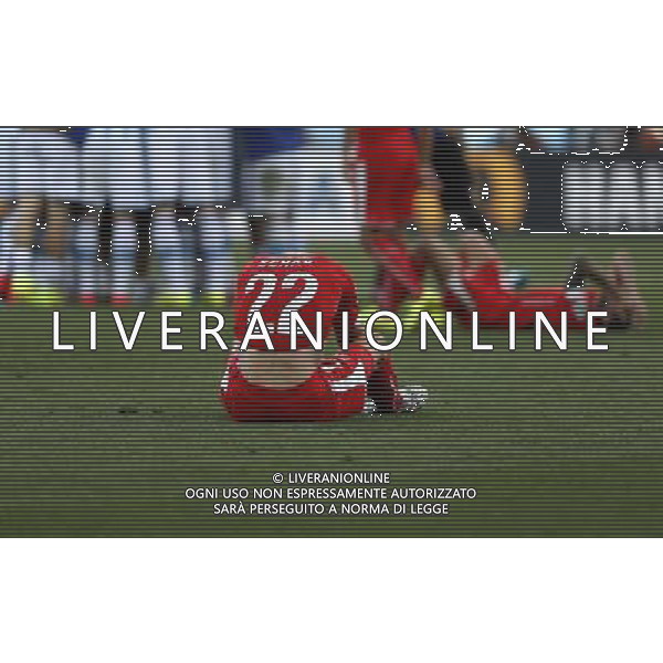 (140701) -- SAO PAULO, July 1, 2014 () -- Switzerland\'s Fabian Schaer (front) reacts after a Round of 16 match between Argentina and Switzerland of 2014 FIFA World Cup at the Arena de Sao Paulo Stadium in Sao Paulo, Brazil, on July 1, 2014. Argentina won 1-0 over Switzerland after 120 minutes and qualified for quarter-finals on Tuesday. (/Wang Lili)(pcy) ©photoshot/Agenzia Aldo Liverani sas - ITALY ONLY - EDITORIAL USE ONLY - Argentina - Svizzera Coppa del Mondo FIFA 2014 allo stadio Arena di Sao Paulo, in Brasile, 1 ° luglio 2014