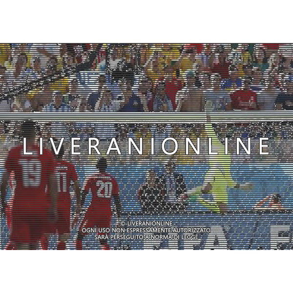 (140701) -- SAO PAULO, July 1, 2014 () -- Switzerland\'s goalkeeper Ottmar Hitzfeld (1st R) blocks a shot during a Round of 16 match between Argentina and Switzerland of 2014 FIFA World Cup at the Arena de Sao Paulo Stadium in Sao Paulo, Brazil, on July 1, 2014.(/Wang Lili)(pcy) ©photoshot/Agenzia Aldo Liverani sas - ITALY ONLY - EDITORIAL USE ONLY - Argentina - Svizzera Coppa del Mondo FIFA 2014 allo stadio Arena di Sao Paulo, in Brasile, 1 ° luglio 2014