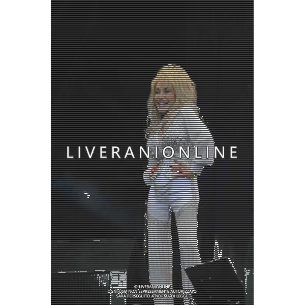 Dolly Parton performs on the Pyramid Stage on Day 3 of the Glastonbury Festival at Worthy Farm on June 29, 2014 in Glastonbury, England. AG ALDO LIVERANI SAS ONLY ITALY