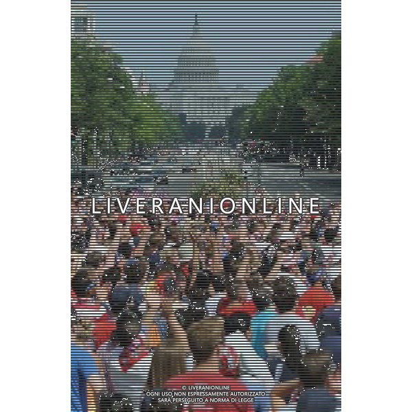 (140701) -- WASHINGTON D.C., July 1, 2014 () -- Fans of the U.S. cheer as they watch the televised 2014 FIFA World Cup match between the U.S. and Belgium in Washington D.C., the United States, on July 1, 2014. Belgium won 2-1 over U.S. after 120 minutes and qualified for quarter-finals on Tuesday. (/Yin Bogu) ©PHOTOSHOT /Agenzia Aldo Liverani sas - ITALY ONLY - EDITORIAL USE ONLY ©PHOTOSHOT/Agenzia Aldo Liverani sas - ITALY ONLY - EDITORIAL USE ONLY