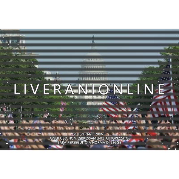 (140701) -- WASHINGTON D.C., July 1, 2014 () -- Fans of the U.S. cheer while watching the televised 2014 FIFA World Cup match between the U.S. and Belgium in Washington D.C., the United States, on July 1, 2014. Belgium won 2-1 over U.S. after 120 minutes and qualified for quarter-finals on Tuesday. (/Yin Bogu) ©PHOTOSHOT /Agenzia Aldo Liverani sas - ITALY ONLY - EDITORIAL USE ONLY ©PHOTOSHOT/Agenzia Aldo Liverani sas - ITALY ONLY - EDITORIAL USE ONLY