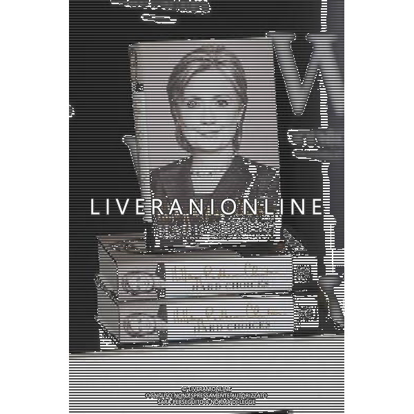 Hilary Clinton signs copies of her new autobiography - Hard Choices - Waterstone\'s Piccadilly, London. 3rd July 2014 ©PHOTOSHOT/Agenzia Aldo Liverani sas - ITALY ONLY - EDITORIAL USE ONLY