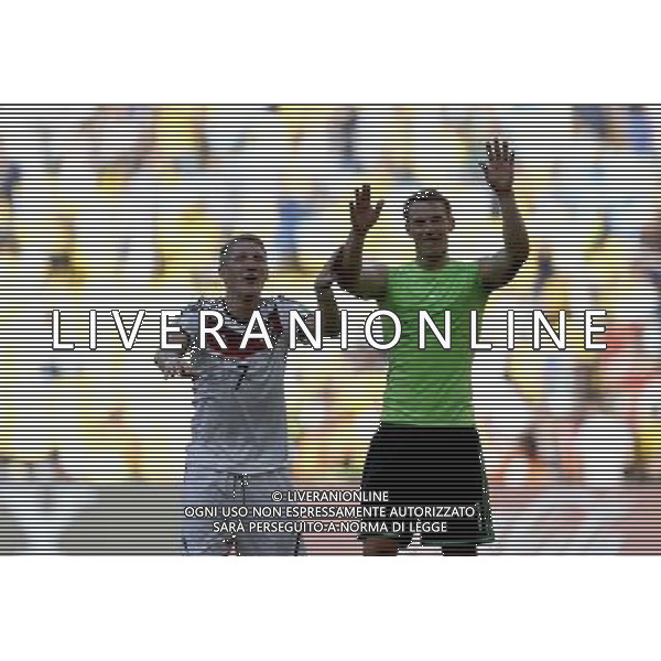 (140704) -- RIO DE JANEIRO, July 4, 2014 () -- Germany\'s goalkeeper Manuel Neuer (R) and Bastian Schweinsteiger celebrate the victory after a quarter-finals match between France and Germany of 2014 FIFA World Cup at the Estadio do Maracana Stadium in Rio de Janeiro, Brazil, on July 4, 2014. Germany won 1-0 over France and qualified for semi-finals on Friday.(/Wang Lili)(rh) AG ALDO LIVERANI SAS ONLY ITALY