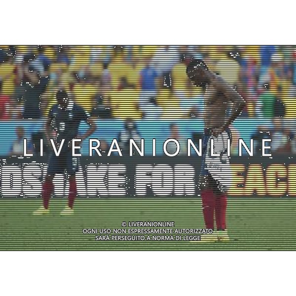 (140704) -- RIO DE JANEIRO, July 4, 2014 () -- France\'s Mamadou Sakho (R) reacts after a quarter-finals match between France and Germany of 2014 FIFA World Cup at the Estadio do Maracana Stadium in Rio de Janeiro, Brazil, on July 4, 2014. Germany won 1-0 over France and qualified for semi-finals on Friday.(/Wang Yuguo)(rh) AG ALDO LIVERANI SAS ONLY ITALY
