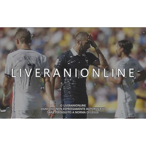 (140704) -- RIO DE JANEIRO, July 4, 2014 () -- France\'s Karim Benzema (C) reacts after missing a chance during a quarter-finals match between France and Germany of 2014 FIFA World Cup at the Estadio do Maracana Stadium in Rio de Janeiro, Brazil, on July 4, 2014.(/Wang Lili)(pcy) AG ALDO LIVERANI SAS ONLY ITALY