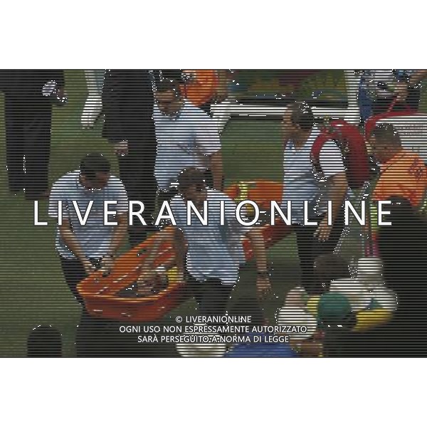 (140704) -- FORTALEZA, July 4, 2014 () -- Brazil\'s Neymar is carried out of the field by medical team during a quarter-finals match between Brazil and Colombia of 2014 FIFA World Cup at the Estadio Castelao Stadium in Fortaleza, Brazil, on July 4, 2014. Brazil won 2-1 over Colombia and qualified for semi-finals on Friday. (/Liao Yujie)(pcy) AG ALDO LIVERANI SAS ONLY ITALY