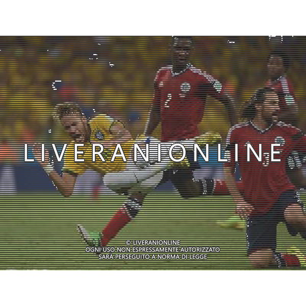 (140704) -- FORTALEZA, July 4, 2014 () -- Brazil\'s Neymar (L) falls down in a competition with Colombia\'s Mario Yepes during a quarter-finals match between Brazil and Colombia of 2014 FIFA World Cup at the Estadio Castelao Stadium in Fortaleza, Brazil, on July 4, 2014.(/Li Ga)(pcy) AG ALDO LIVERANI SAS ONLY ITALY