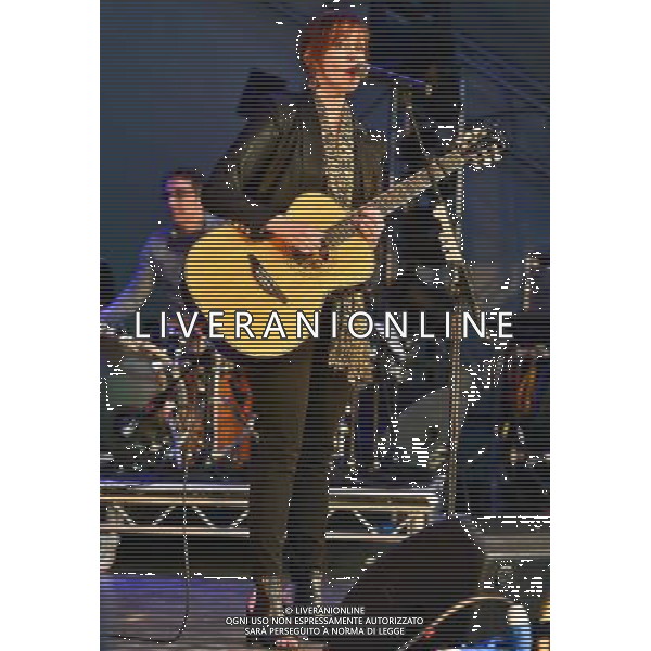  Suzanne Vega perform on the Songbird Stage, Friday Cornbury Festival 2014, The Great Tew Park, Oxfordshire Date ; 04/07/2014 AG ALDO LIVERANI SAS ONLY ITALY