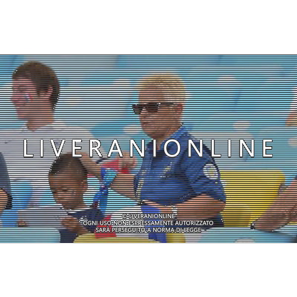 Maman de Mathieu VALBUENA avec le fils de Rio MAVUBA - 04.07.2014 - France / Allemagne - 1/4Finale Coupe du Monde 2014 -Rio de Janeiro- Photo : Dave Winter / Icon Sport AG ALDO LIVERANI SAS ONLY ITALY