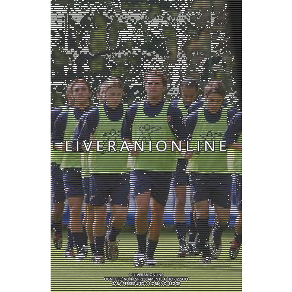 FOLGARIA 02/07/2003 PRIMO ALLENAMENTO IN RITIRO DEL PERUGIA CALCIO NELLA FOTO: CORSA DI GRUPPO* FOTO 1905/ROBERTO SETTONCE/ALDO LIVERANI