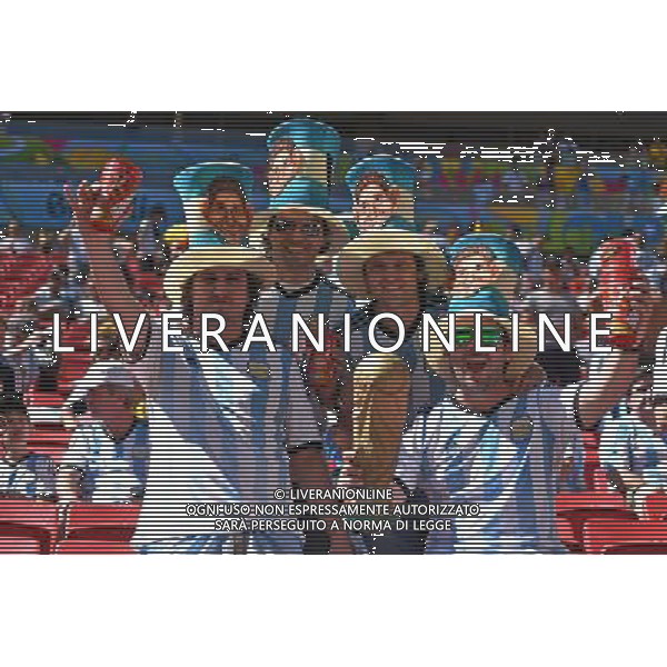 KIBICE REPREZENTACJI ARGENTYNY 2014.07.05 ESTADIO NATIONAL DE BRASILIA GARRINCHA BRAZYLIA PILKA NOZNA MISTRZOSTWA SWIATA FIFA WORLD CUP 2014 KADRA REPREZENTACJA ARGENTYNA - BELGIA FOTO PAULA DUDA / PRESSFOCUS/NEWSPIX.PL --- Newspix.pl AG ALDOL IVERANI SAS ONLY ITALY *** Local Caption *** www.newspix.pl mail us: info@newspix.pl call us: 0048 022 23 22 222 --- Polish Picture Agency by Ringier Axel Springer Poland