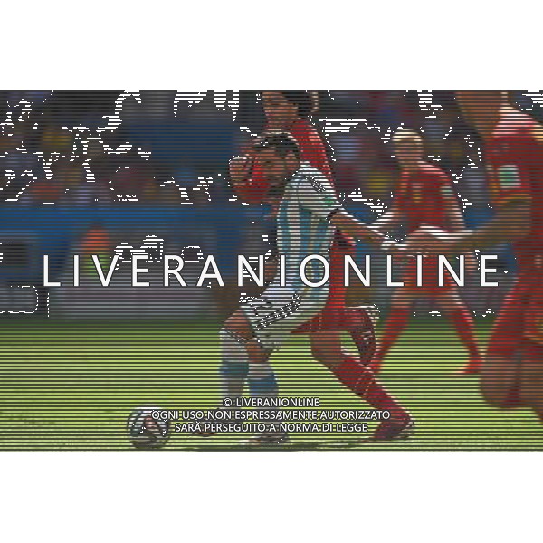 EZEQUIEL LAVEZZI I MAROUANE FELLAINI 2014.07.05 ESTADIO NATIONAL DE BRASILIA GARRINCHA BRAZYLIA PILKA NOZNA MISTRZOSTWA SWIATA FIFA WORLD CUP 2014 KADRA REPREZENTACJA ARGENTYNA - BELGIA FOTO PAULA DUDA / PRESSFOCUS/NEWSPIX.PL --- Newspix.pl AG ALDOL IVERANI SAS ONLY ITALY *** Local Caption *** www.newspix.pl mail us: info@newspix.pl call us: 0048 022 23 22 222 --- Polish Picture Agency by Ringier Axel Springer Poland