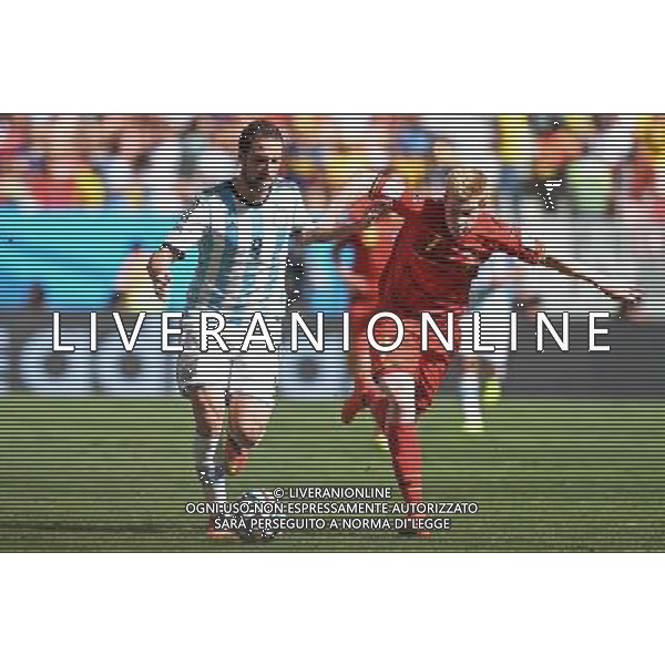 GONZALO HIGUAIN (L) I KEVIN DE BRUYNE 2014.07.05 ESTADIO NATIONAL DE BRASILIA GARRINCHA BRAZYLIA PILKA NOZNA MISTRZOSTWA SWIATA FIFA WORLD CUP 2014 KADRA REPREZENTACJA ARGENTYNA - BELGIA FOTO PAULA DUDA / PRESSFOCUS/NEWSPIX.PL --- Newspix.pl AG ALDOL IVERANI SAS ONLY ITALY *** Local Caption *** www.newspix.pl mail us: info@newspix.pl call us: 0048 022 23 22 222 --- Polish Picture Agency by Ringier Axel Springer Poland