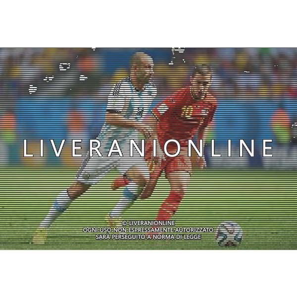 JAVIER MASCHERANO (L) I EDEN HAZARD 2014.07.05 ESTADIO NATIONAL DE BRASILIA GARRINCHA BRAZYLIA PILKA NOZNA MISTRZOSTWA SWIATA FIFA WORLD CUP 2014 KADRA REPREZENTACJA ARGENTYNA - BELGIA FOTO PAULA DUDA / PRESSFOCUS/NEWSPIX.PL --- Newspix.pl AG ALDOL IVERANI SAS ONLY ITALY *** Local Caption *** www.newspix.pl mail us: info@newspix.pl call us: 0048 022 23 22 222 --- Polish Picture Agency by Ringier Axel Springer Poland