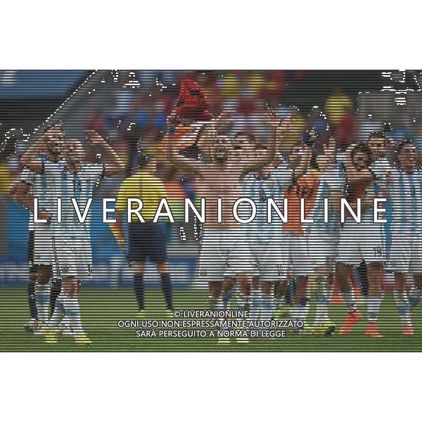 RADOSC LIONEL MESSI PABLO ZABALETA JAVIER MASCHERANO 2014.07.05 ESTADIO NATIONAL DE BRASILIA GARRINCHA BRAZYLIA PILKA NOZNA MISTRZOSTWA SWIATA FIFA WORLD CUP 2014 KADRA REPREZENTACJA ARGENTYNA - BELGIA FOTO PAULA DUDA / PRESSFOCUS/NEWSPIX.PL --- Newspix.pl AG ALDOL IVERANI SAS ONLY ITALY *** Local Caption *** www.newspix.pl mail us: info@newspix.pl call us: 0048 022 23 22 222 --- Polish Picture Agency by Ringier Axel Springer Poland